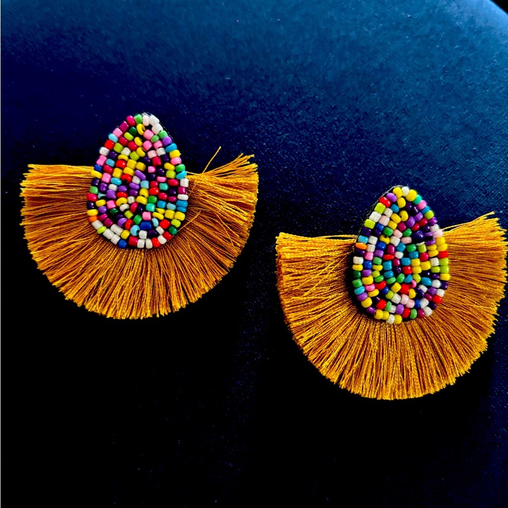 Fun lightweight gold fan and handbeaded earrings!